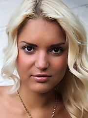 Teen blonde posing